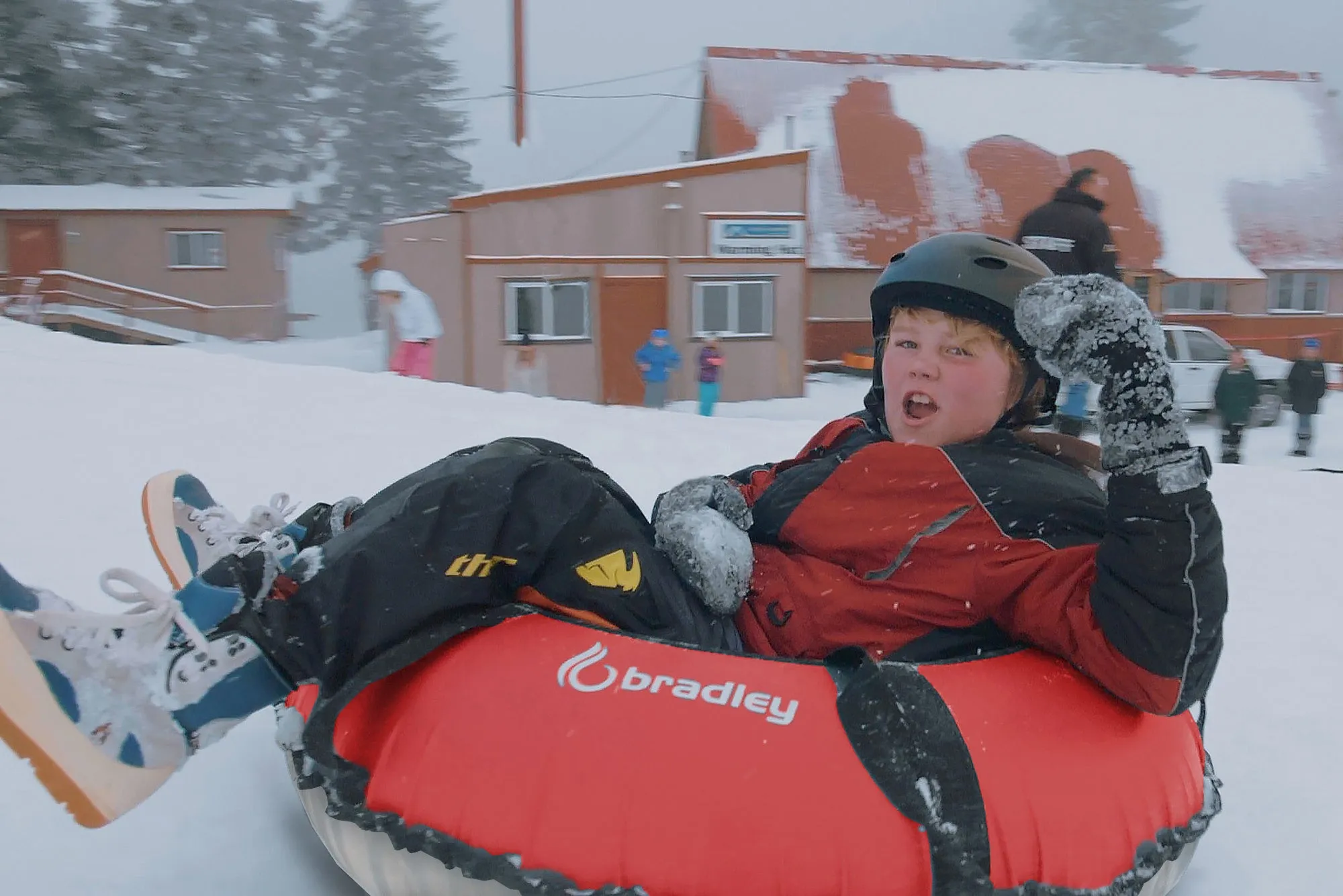 Bradley Snow Tubes: 42-Inch Heavy Duty Inflatable Sledding Tubes with or without Padded Saucer Sled - Elevate Your Snow Fun! Best Sledding Adventure Tubes