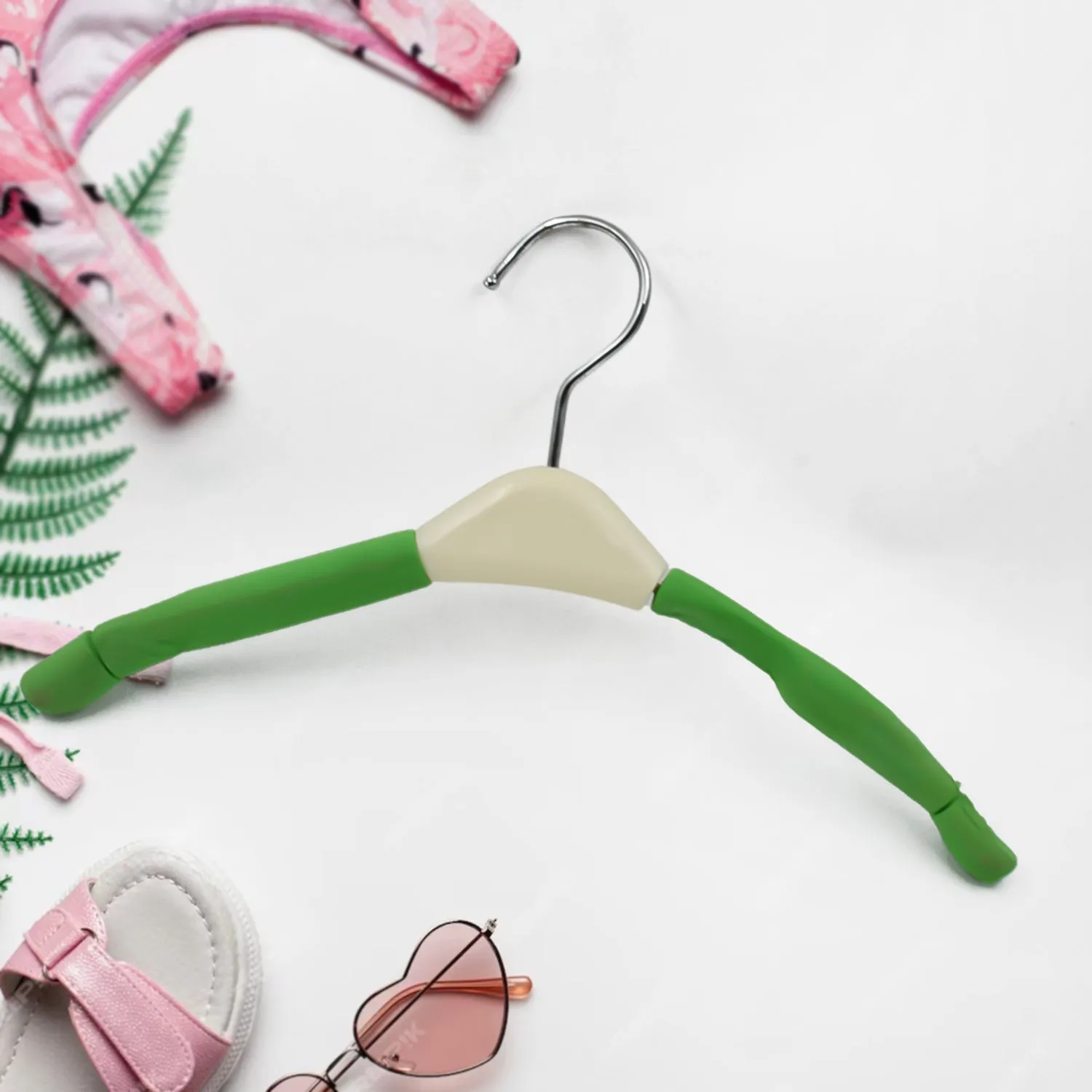 Durable Sponge Hanger for Clothes & Dresses (1 Pc)