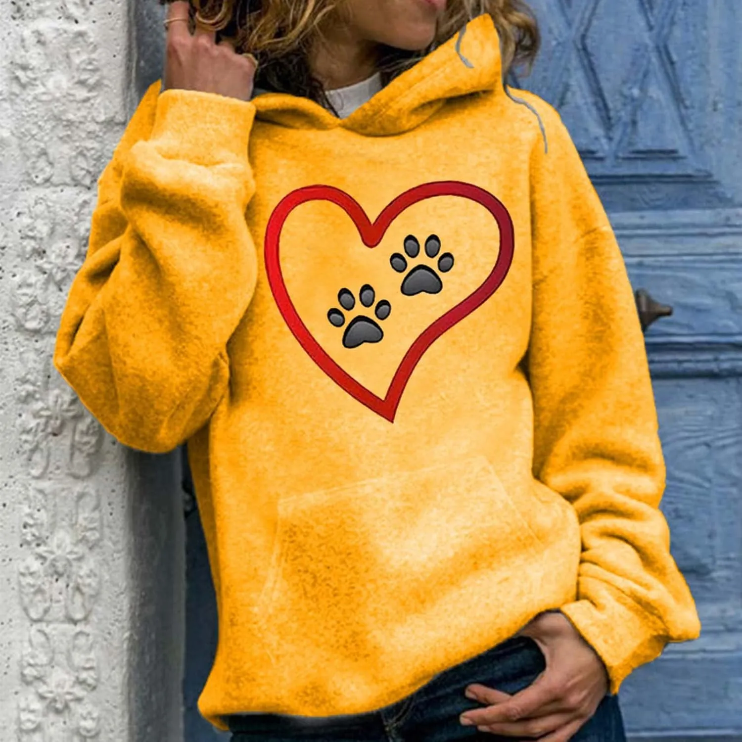 Graphic Hoodie for Women Cute Dog Paw Print Long Sleeve Casual Sweatshirt Comfy 2024 Fall Winter Pullover with Pocket
