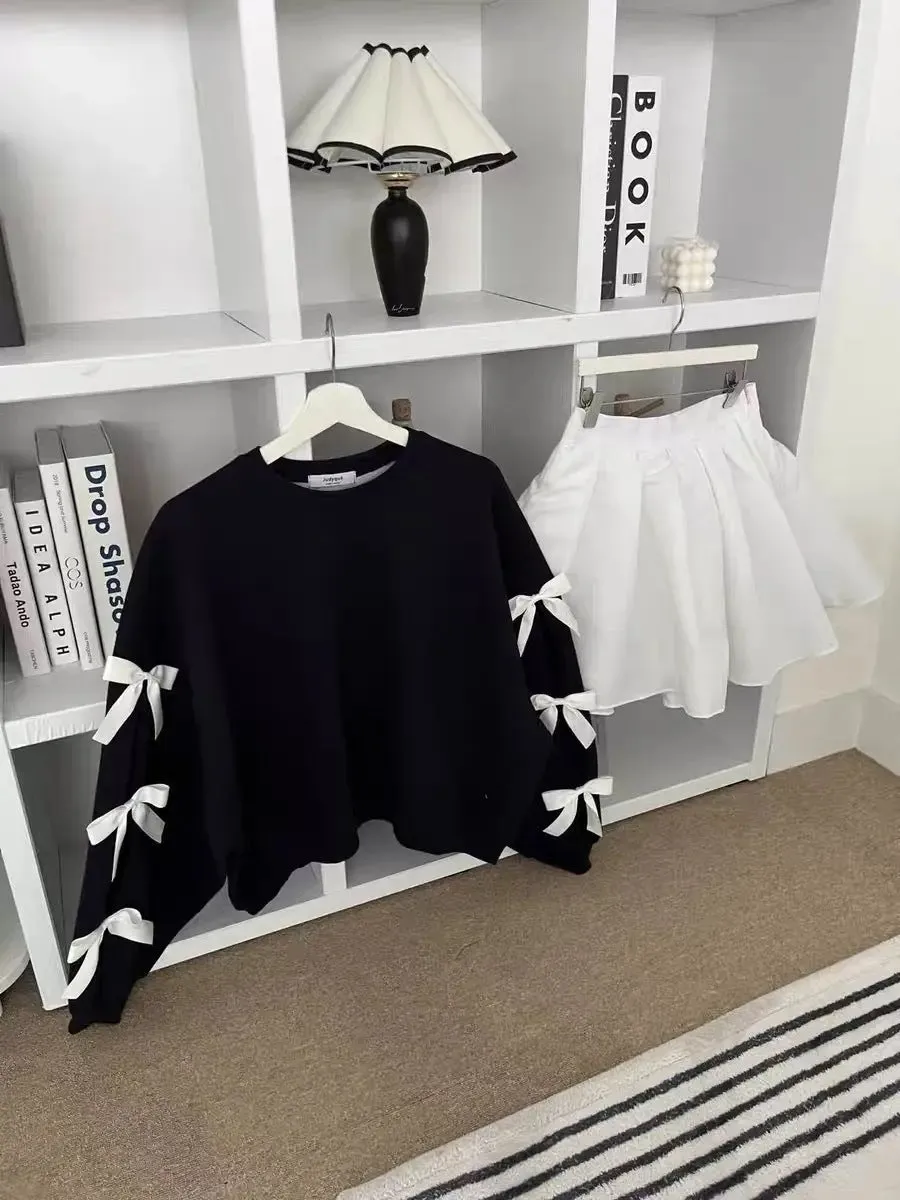 Loose Bow Lantern Sleeve Sweater