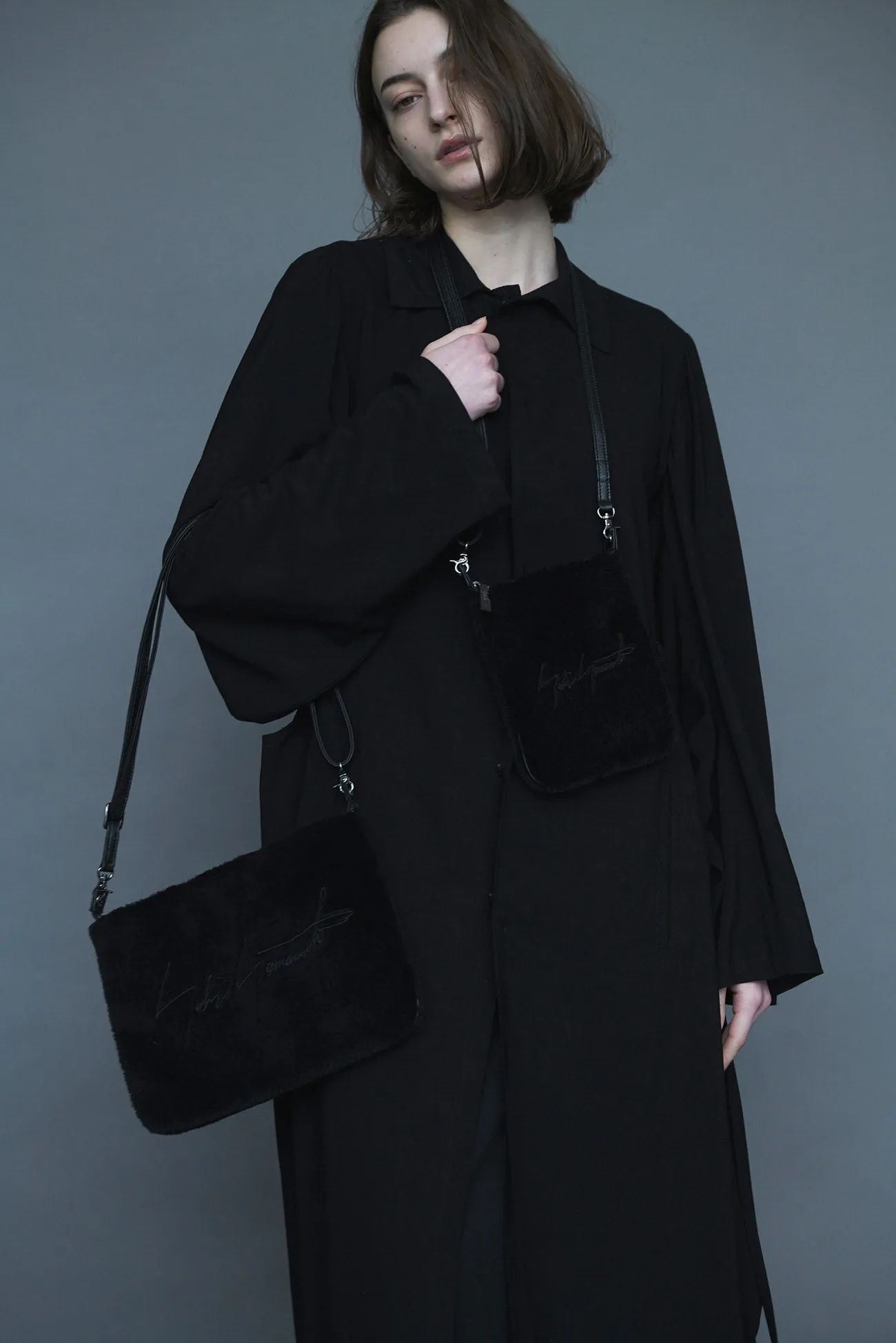 Signature pouch sacoche(fur)