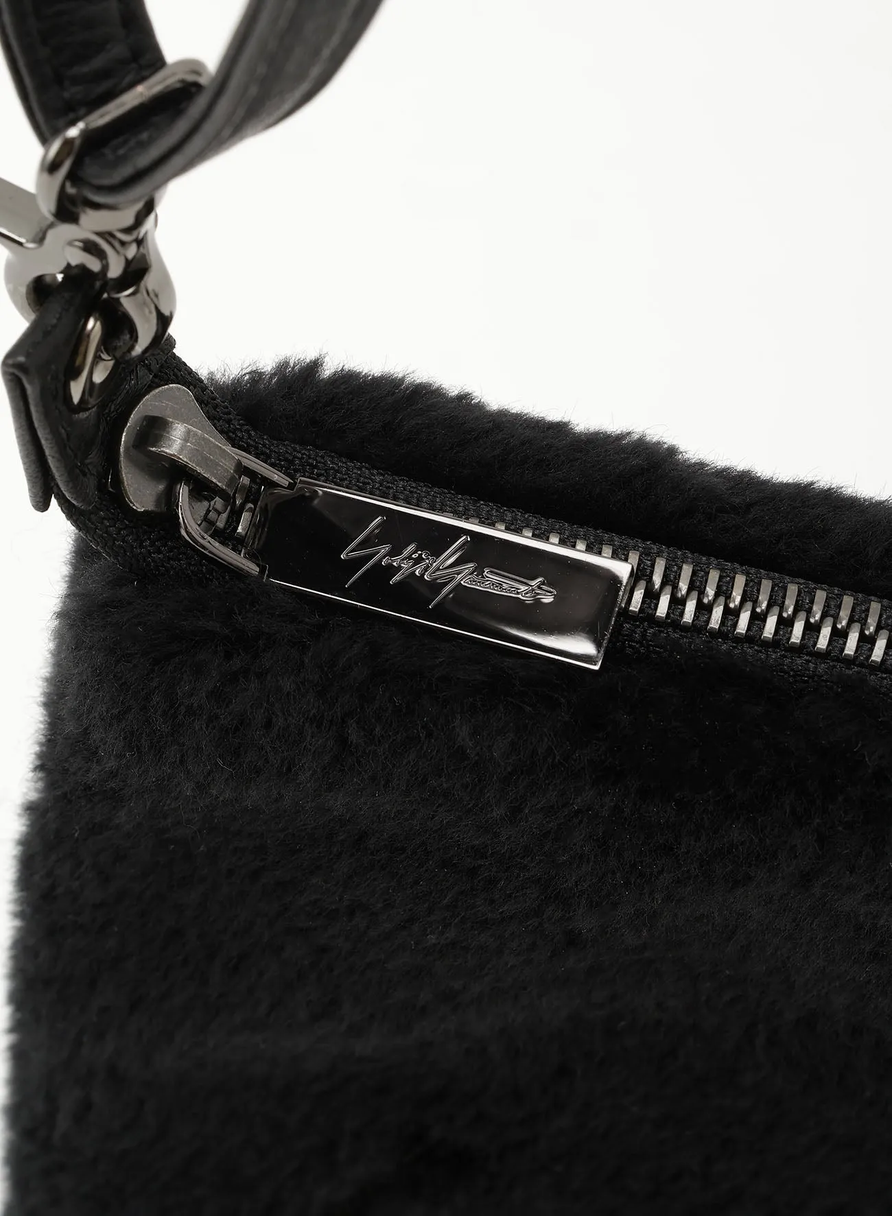 Signature pouch sacoche(fur)